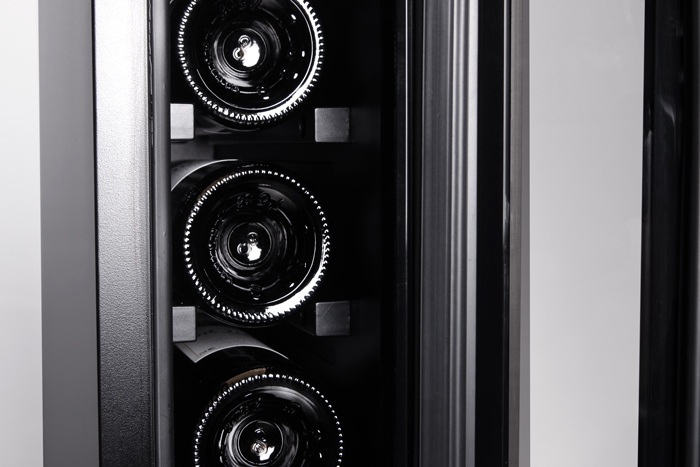 mQuvee inbyggbar rostfri vinkyl detaljbild mQuvee inbyggbar rostfri vinkyl detaljbild